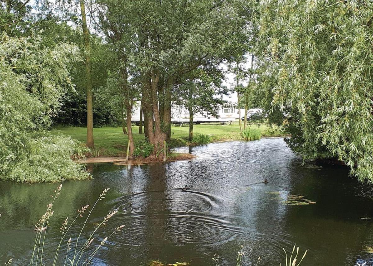 Готель Barlings Country Park Langworth Екстер'єр фото